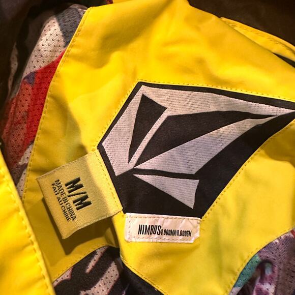 Volcom Yellow & Purple Nylon Snowboarding Skiing Winter Jacket Size Medium - Picture 13 of 14